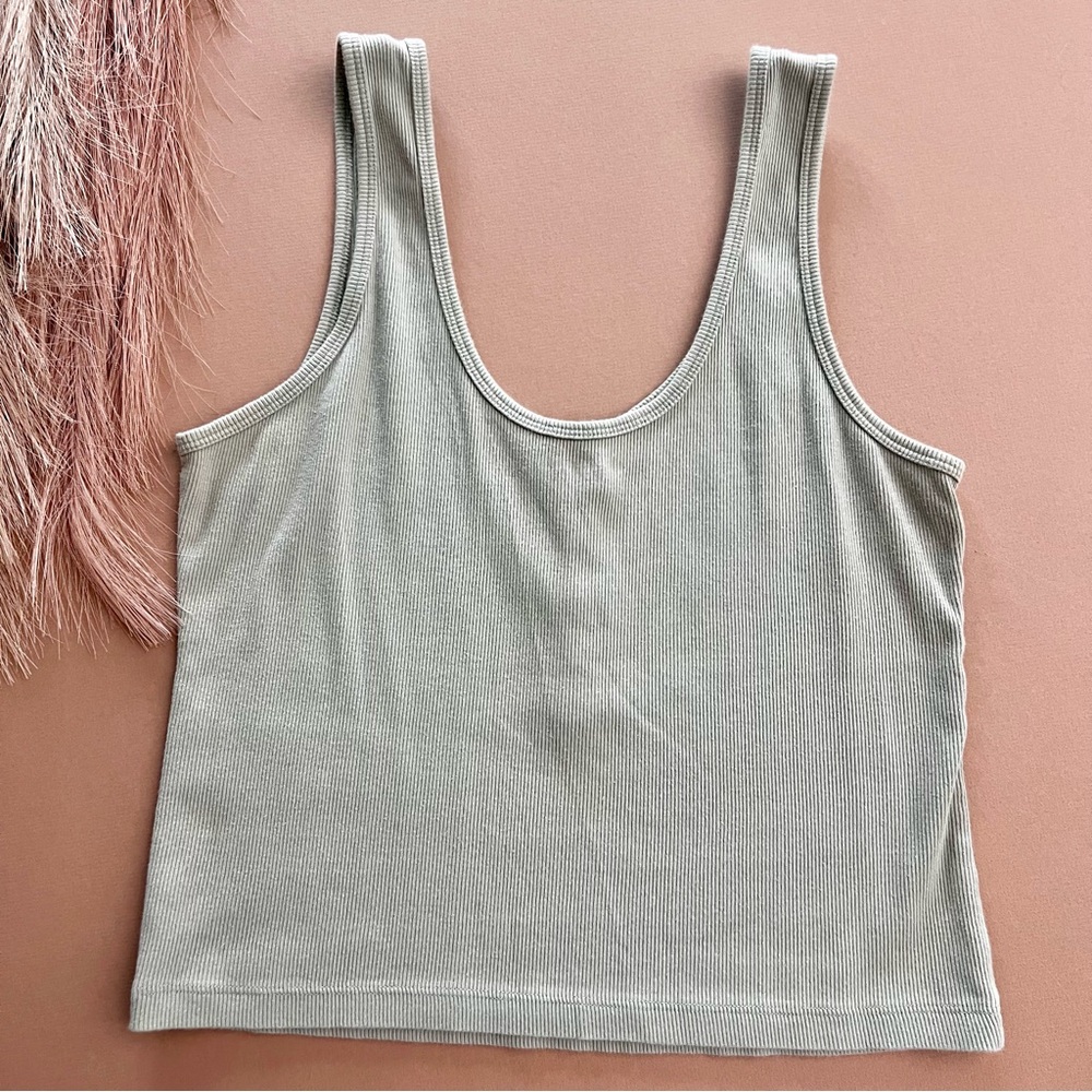 Abercrombie & Fitch Ribbed Sage Green Sleeveless Henley Tank Top - Picture 8 of 12